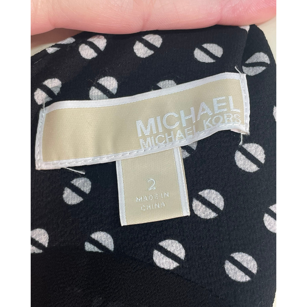 Michael Kors Sz 2 Belted Jumpsuit Cropped Pants V-Neck Bodice Black White Dots - Picture 13 of 13